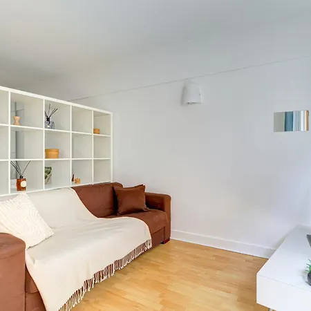St Germain & Le Bon Marche With Balcony - Cityapartmentstay Appartamento Parigi