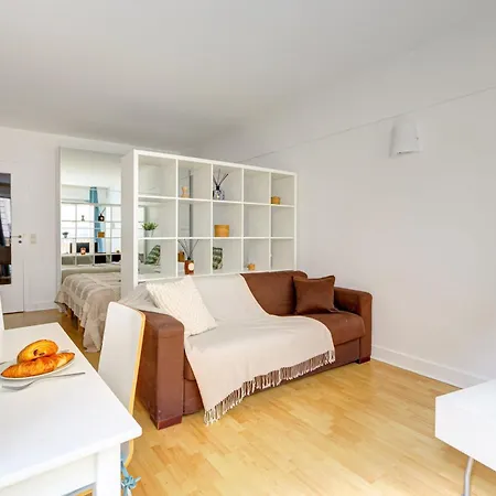 Appartamento St Germain & Le Bon Marche With Balcony - Cityapartmentstay Parigi